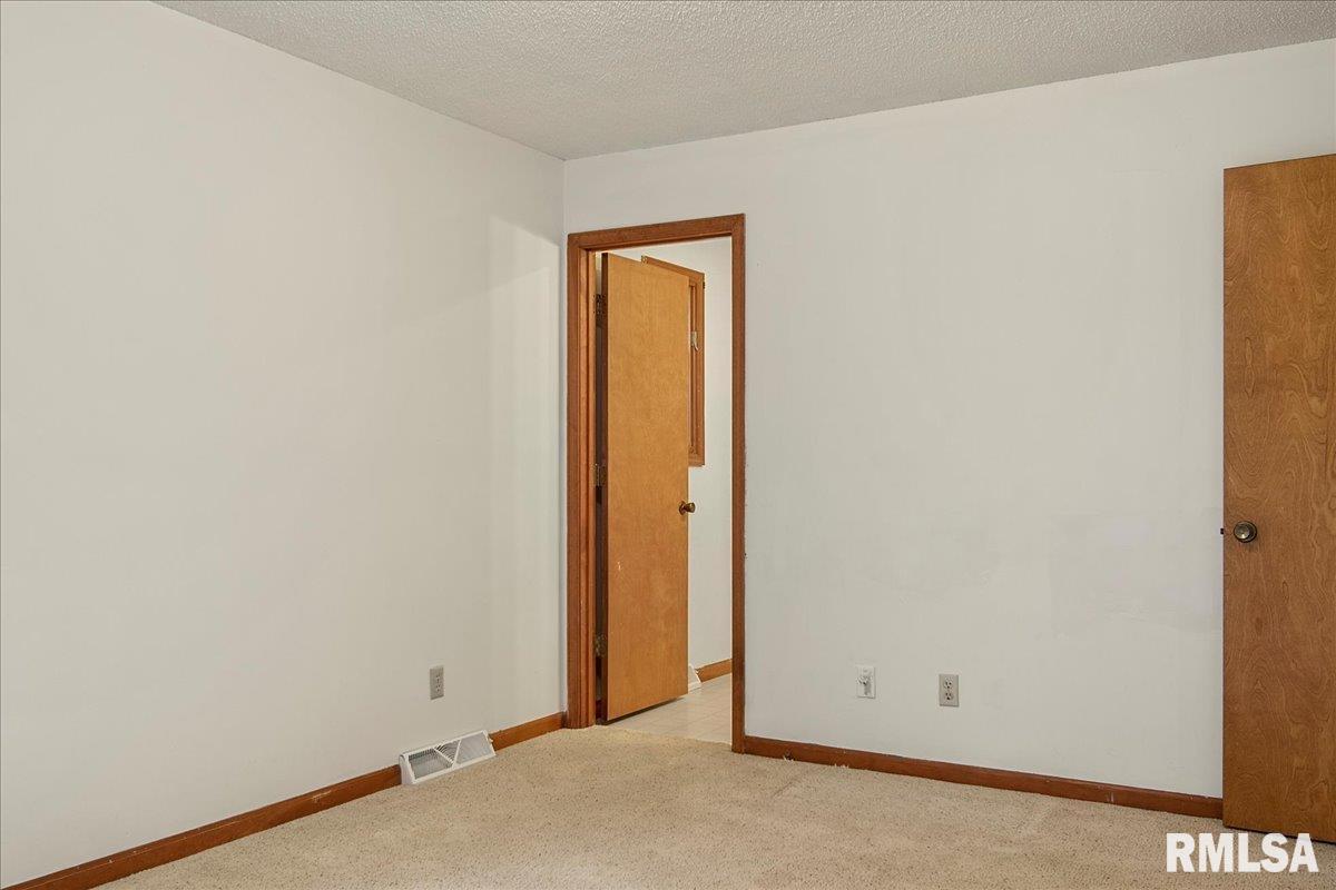 86 Wisteria Drive Springfield, IL 62711 - Photo 21 of 32