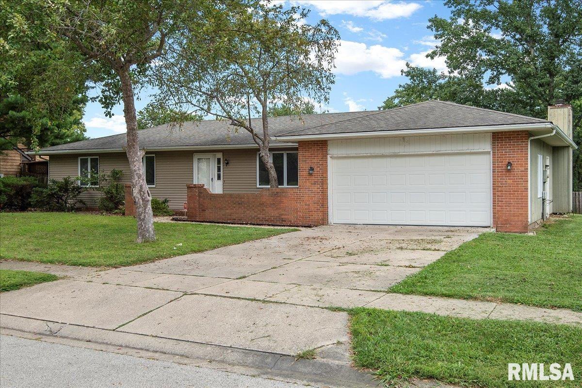 86 Wisteria Drive Springfield, IL 62711 - Photo 3 of 32