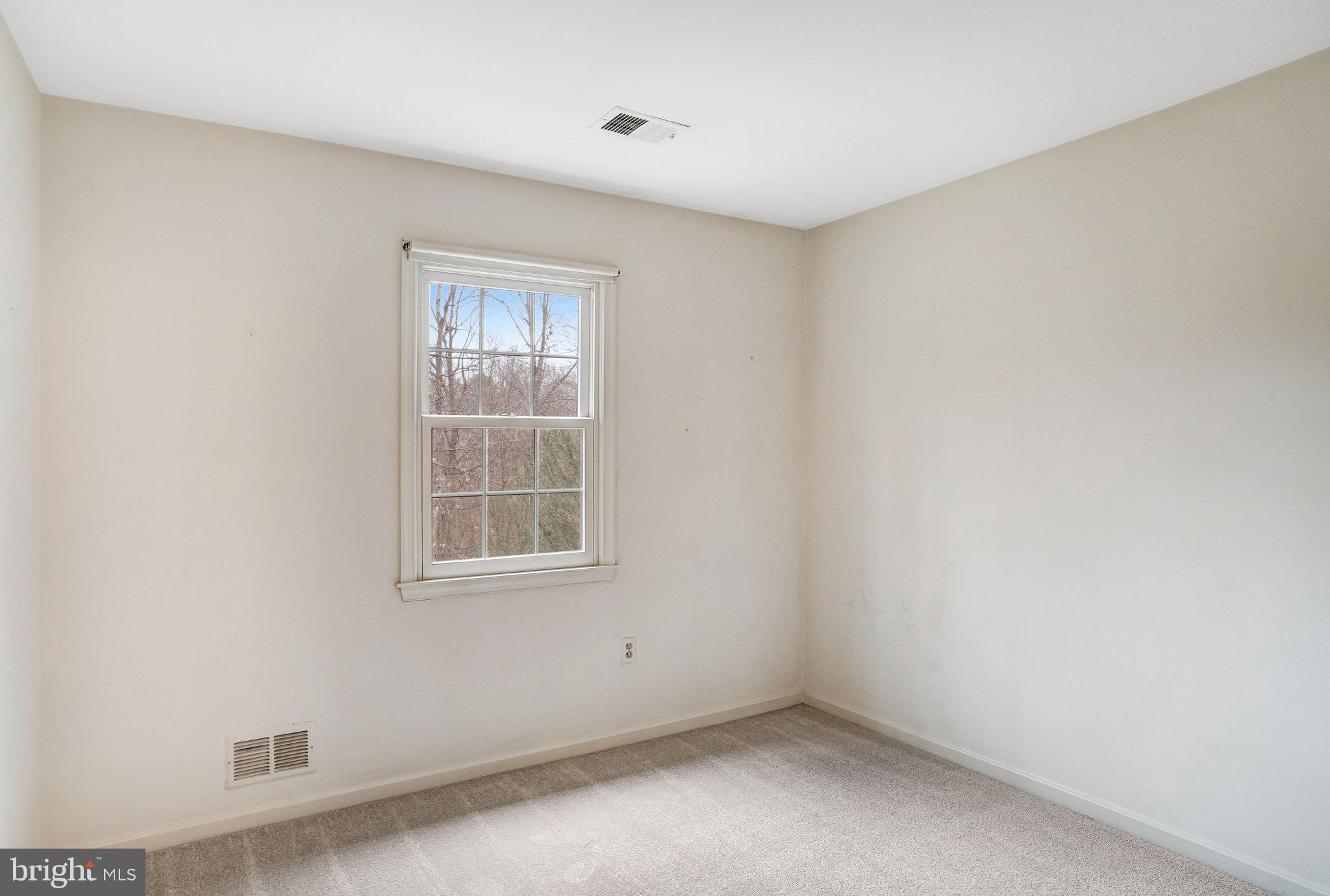 10708 Midsummer Drive Reston, VA 20191 - Photo 24 of 41 Large 3rd bedroom