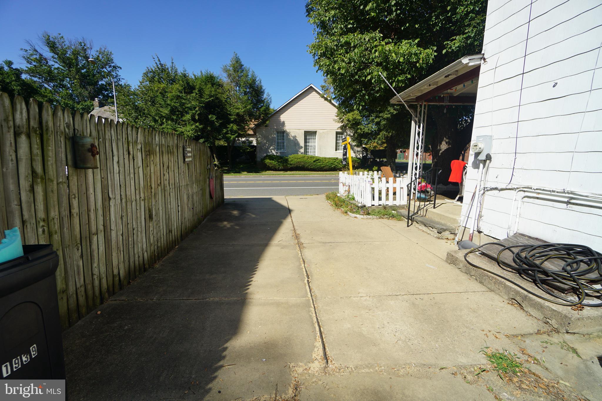 1939 Welsh Road Philadelphia, PA 19115 - Photo 4 of 35 Gallery Image 4