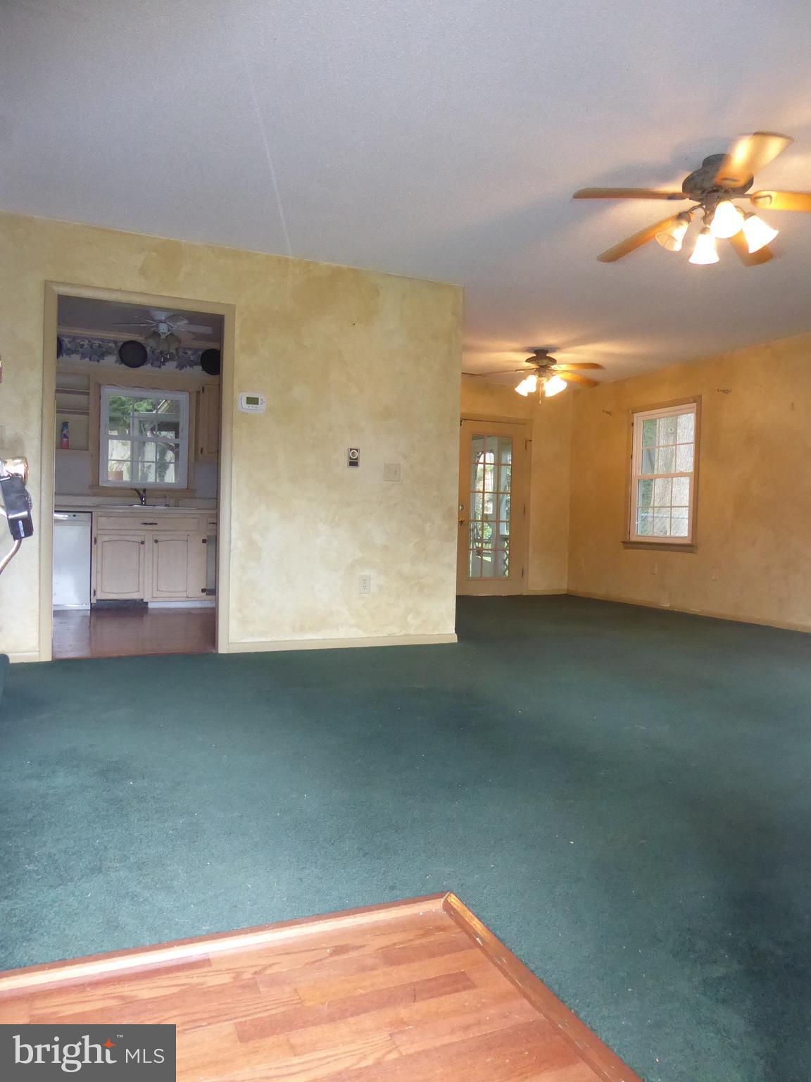 902 Loch Raven Road Salisbury, MD 21804 - Photo 2 of 13 Living Room