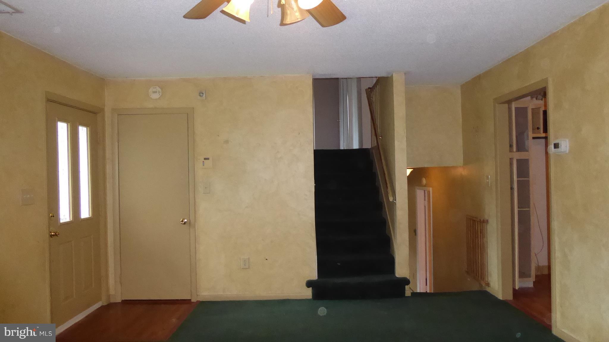 902 Loch Raven Road Salisbury, MD 21804 - Photo 4 of 13 Living Room