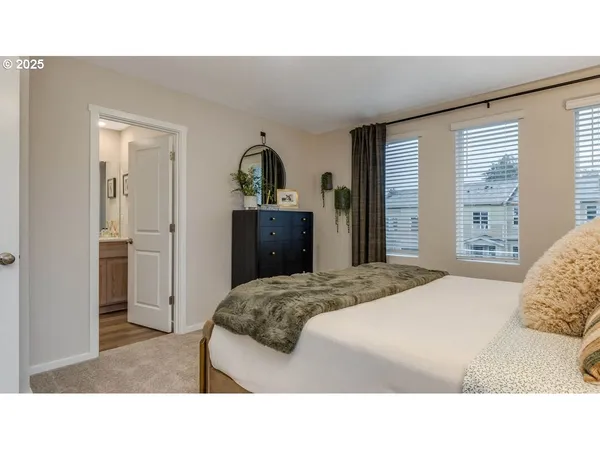 $419,995 | 6124 Southeast 16th Street, Gresham, OR 97080