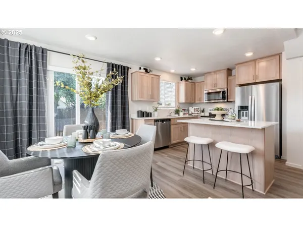 $419,995 | 6124 Southeast 16th Street, Gresham, OR 97080