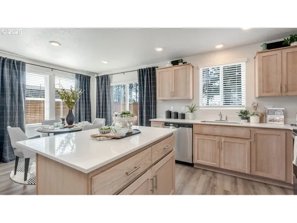 $419,995 | 6124 Southeast 16th Street, Gresham, OR 97080