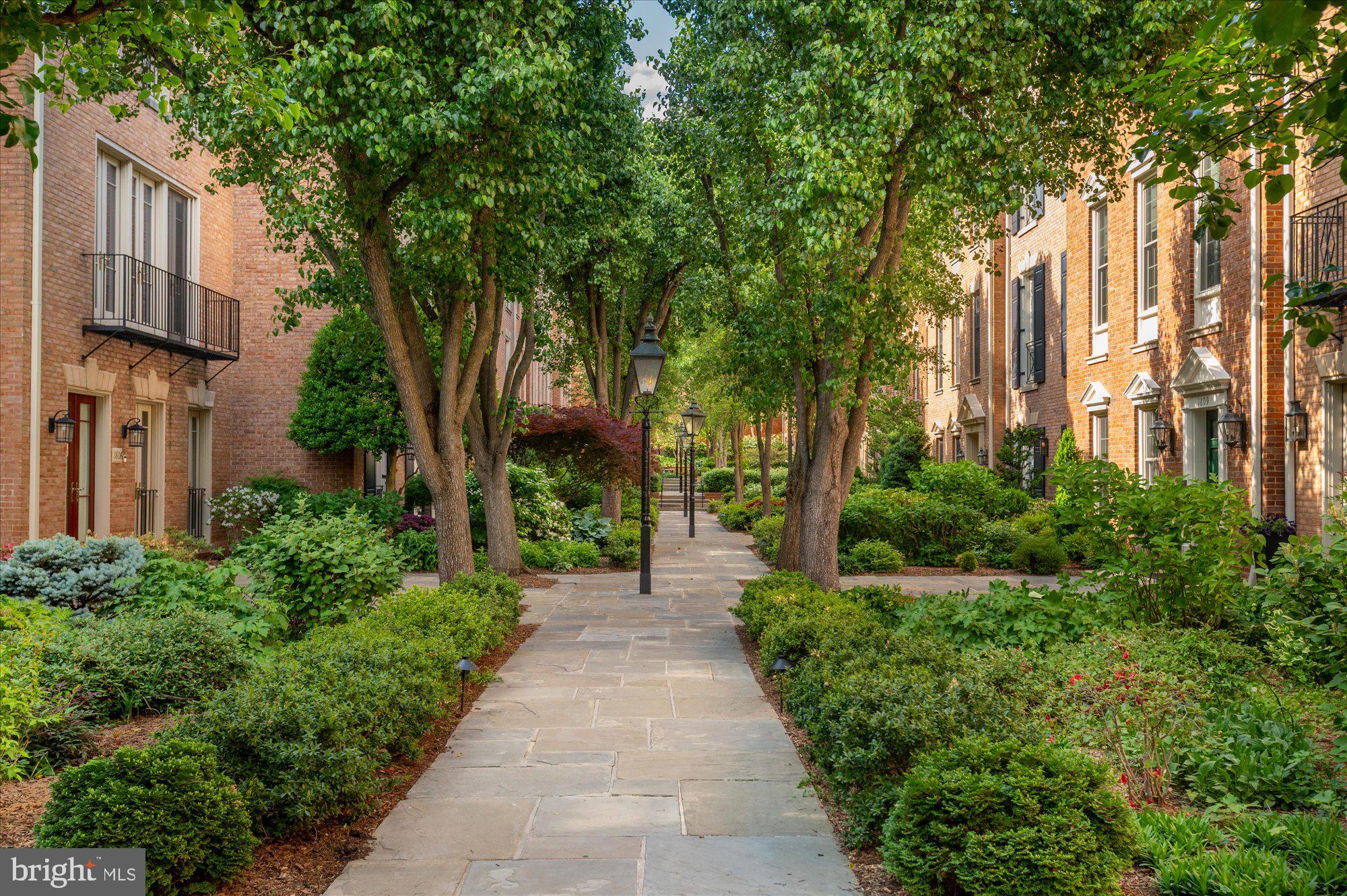 1821 Kalorama Square, Unit 11 Washington, DC 20008 - Photo 45 of 47