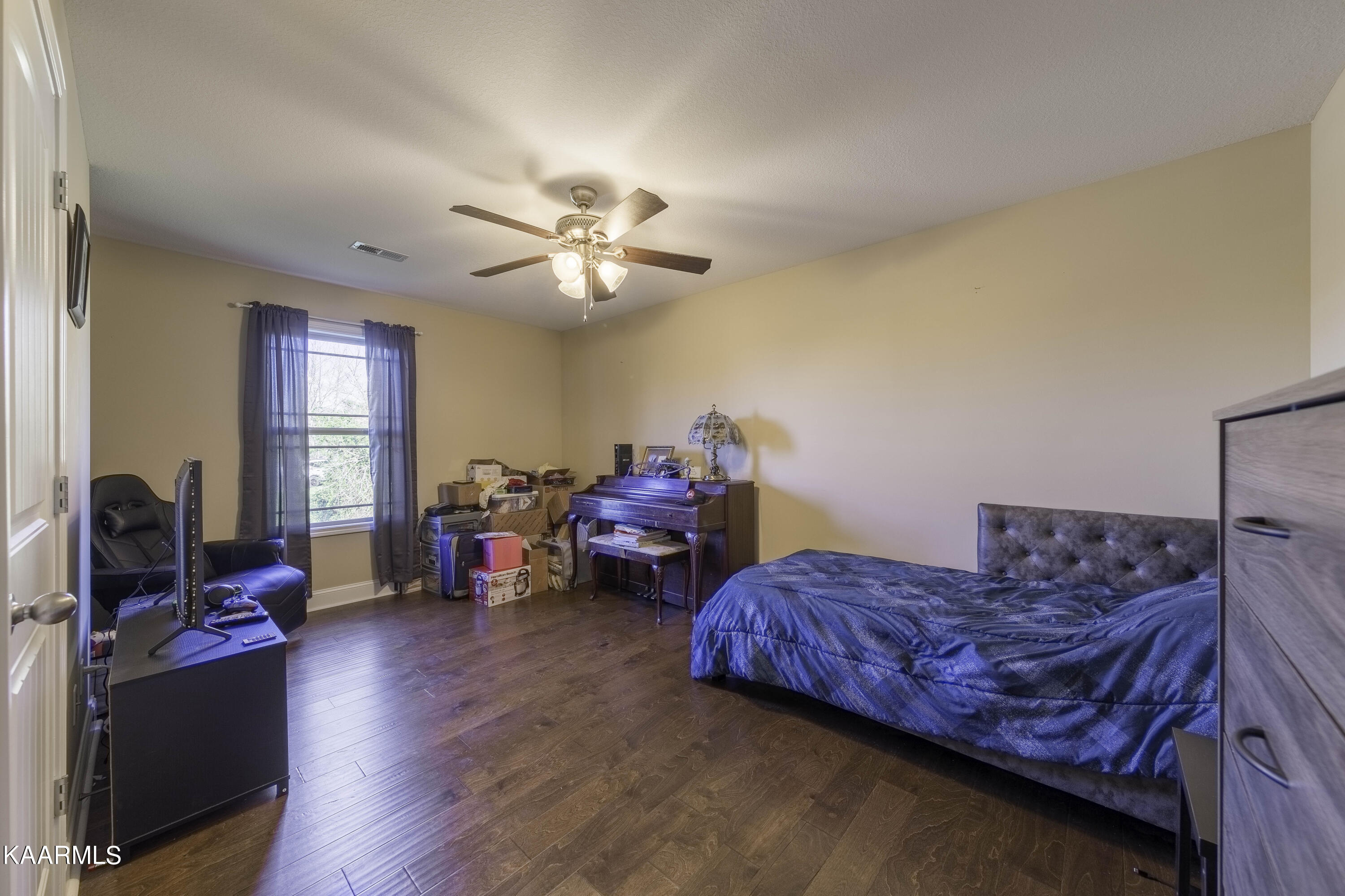6642 Ruby June Lane Corryton, TN 37721 - Photo 14 of 23 Bedroom 2