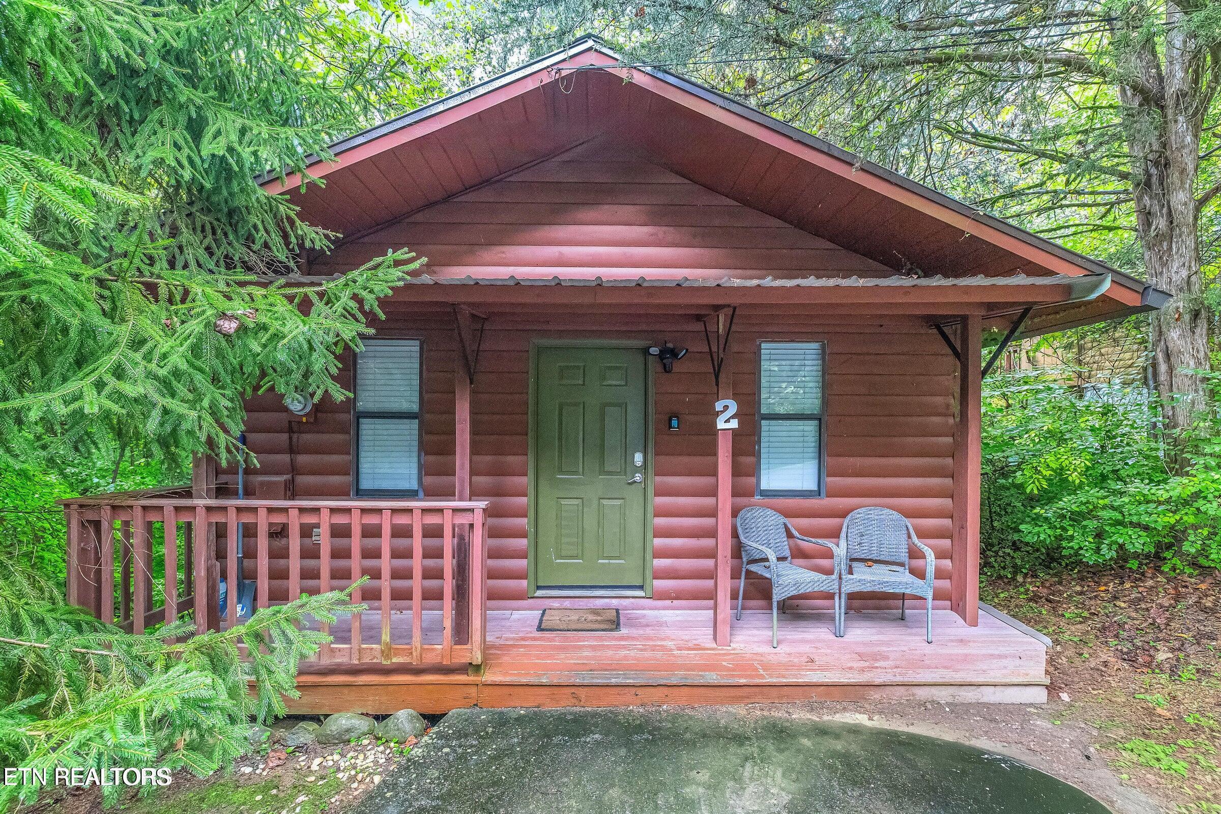 2036 Ridge Road, Unit 2 Pigeon Forge, TN 37863 - Photo 2 of 14 20250926143509747462000000-o