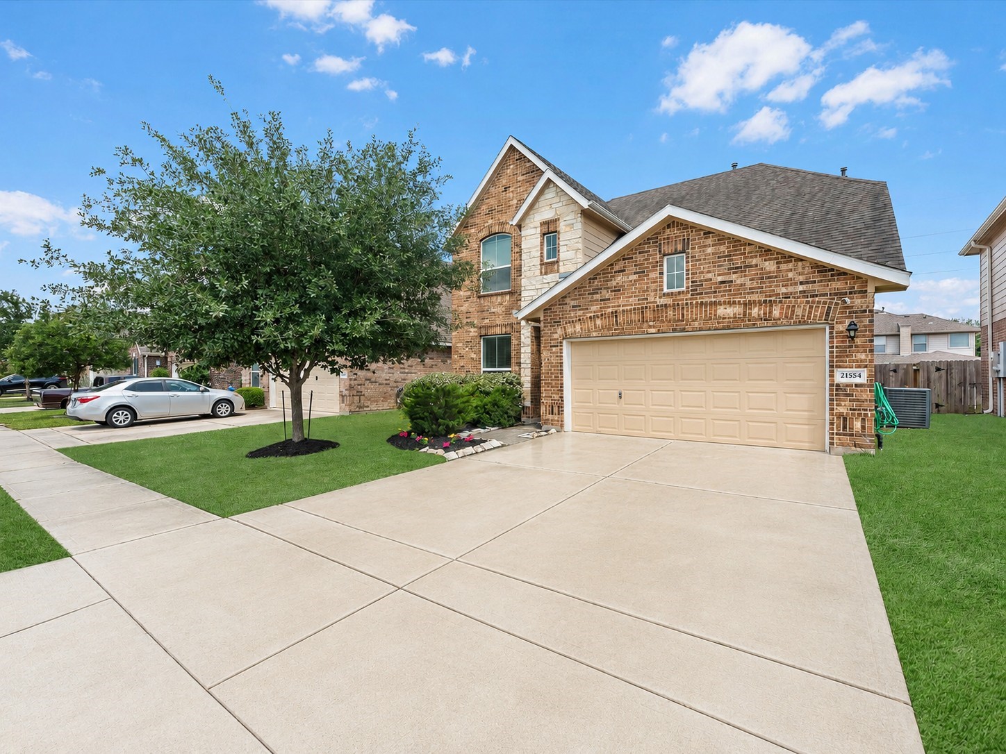 21554 Rainfall Park Drive Spring, TX 77388 - Photo 26 of 33 Spacious double wide driveway.
