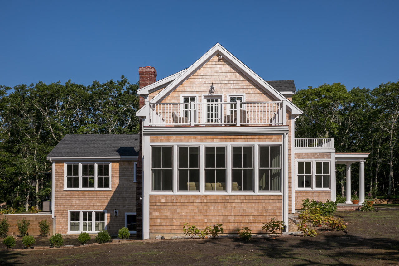 28 Fishermans Knot Road Edgartown, MA 02539 - Photo 26 of 30 front view of a house with a yard
