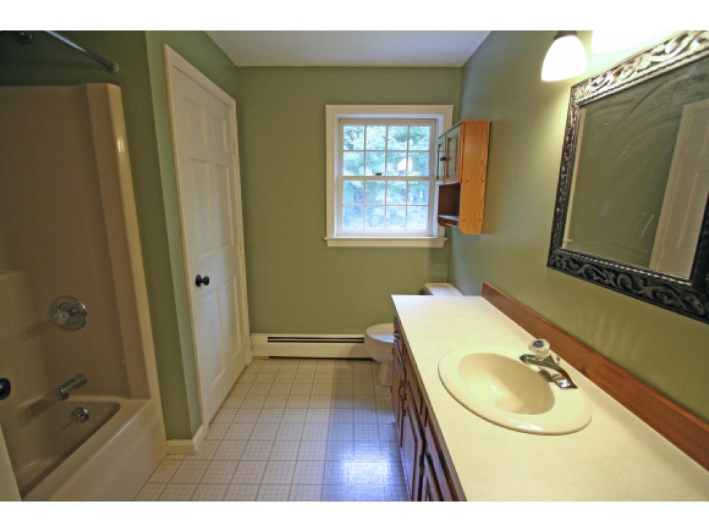 16 Cricket Corner Road Amherst, NH 03031 - Photo 23 of 36
