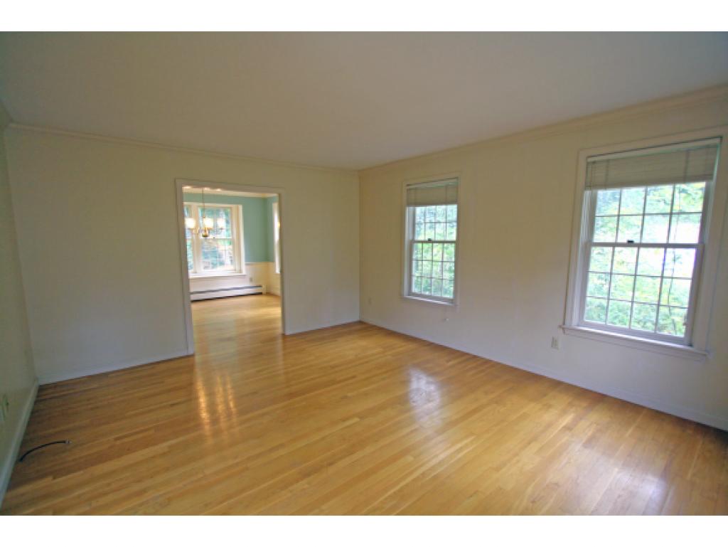 16 Cricket Corner Road Amherst, NH 03031 - Photo 5 of 36