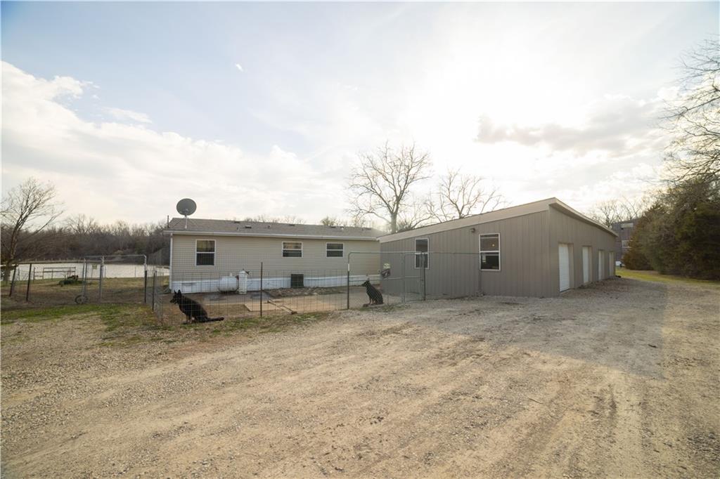 5783 Union Road McLouth, KS 66054 - Photo 17 of 83