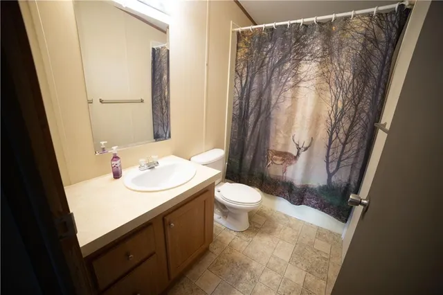 $425,000 | 5783 Union Road, McLouth, KS 66054