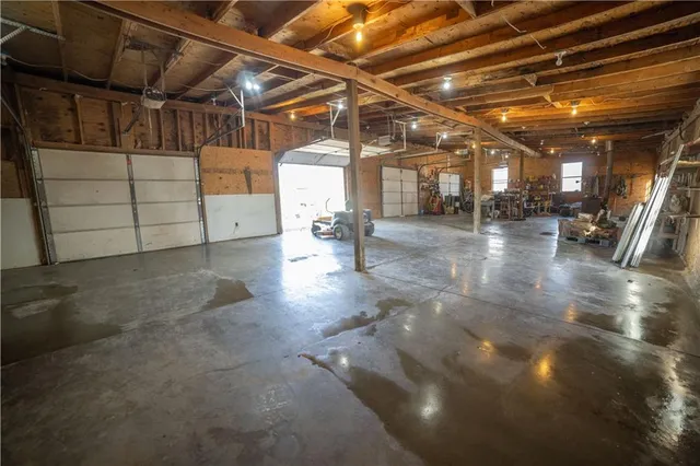 $425,000 | 5783 Union Road, McLouth, KS 66054