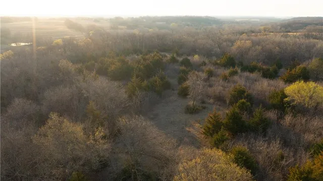 $425,000 | 5783 Union Road, McLouth, KS 66054