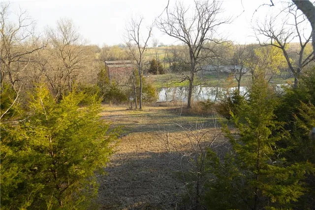 $425,000 | 5783 Union Road, McLouth, KS 66054