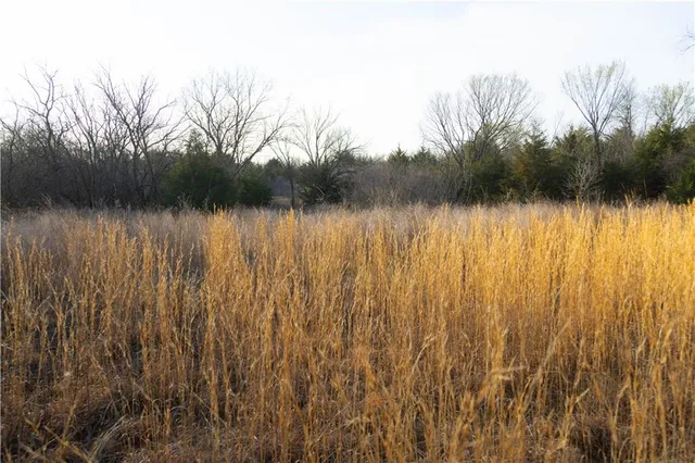 $425,000 | 5783 Union Road, McLouth, KS 66054