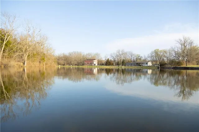 $425,000 | 5783 Union Road, McLouth, KS 66054