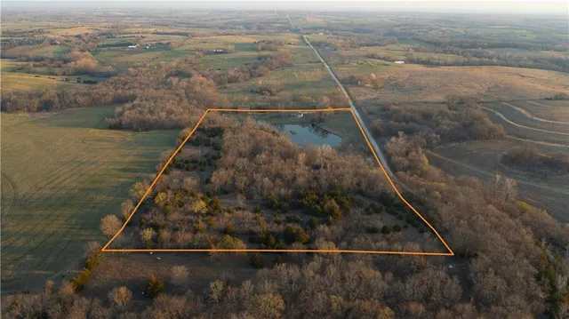 $425,000 | 5783 Union Road, McLouth, KS 66054