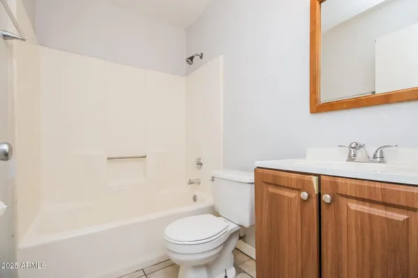 $1,036 | 1050 West University Drive, Unit 201, Mesa, AZ 85201