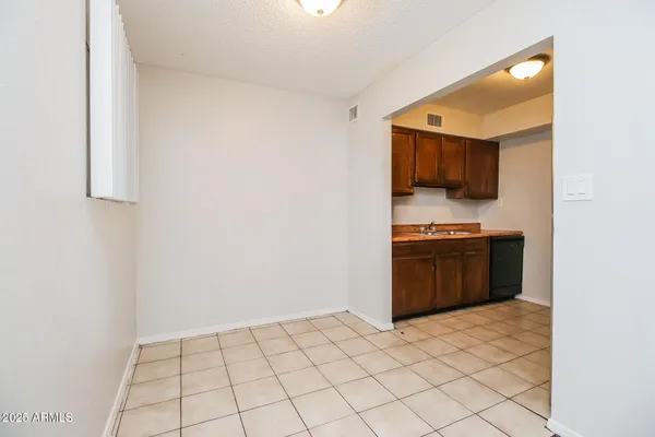 $1,036 | 1050 West University Drive, Unit 201, Mesa, AZ 85201