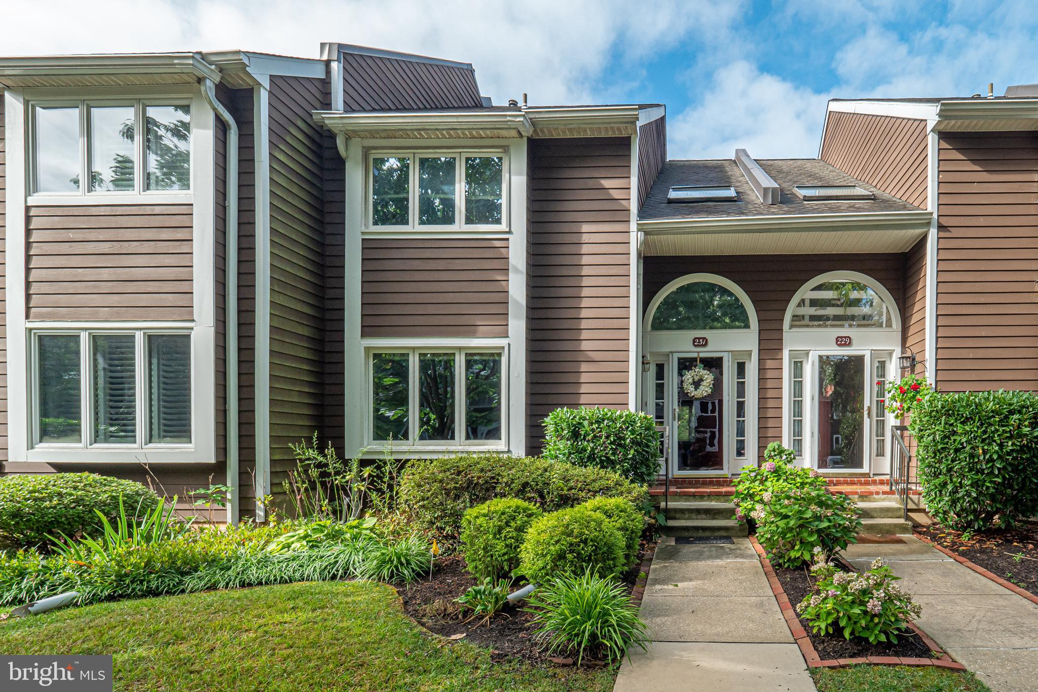 231 Fox Run Exton, PA 19341 - Photo 1 of 36