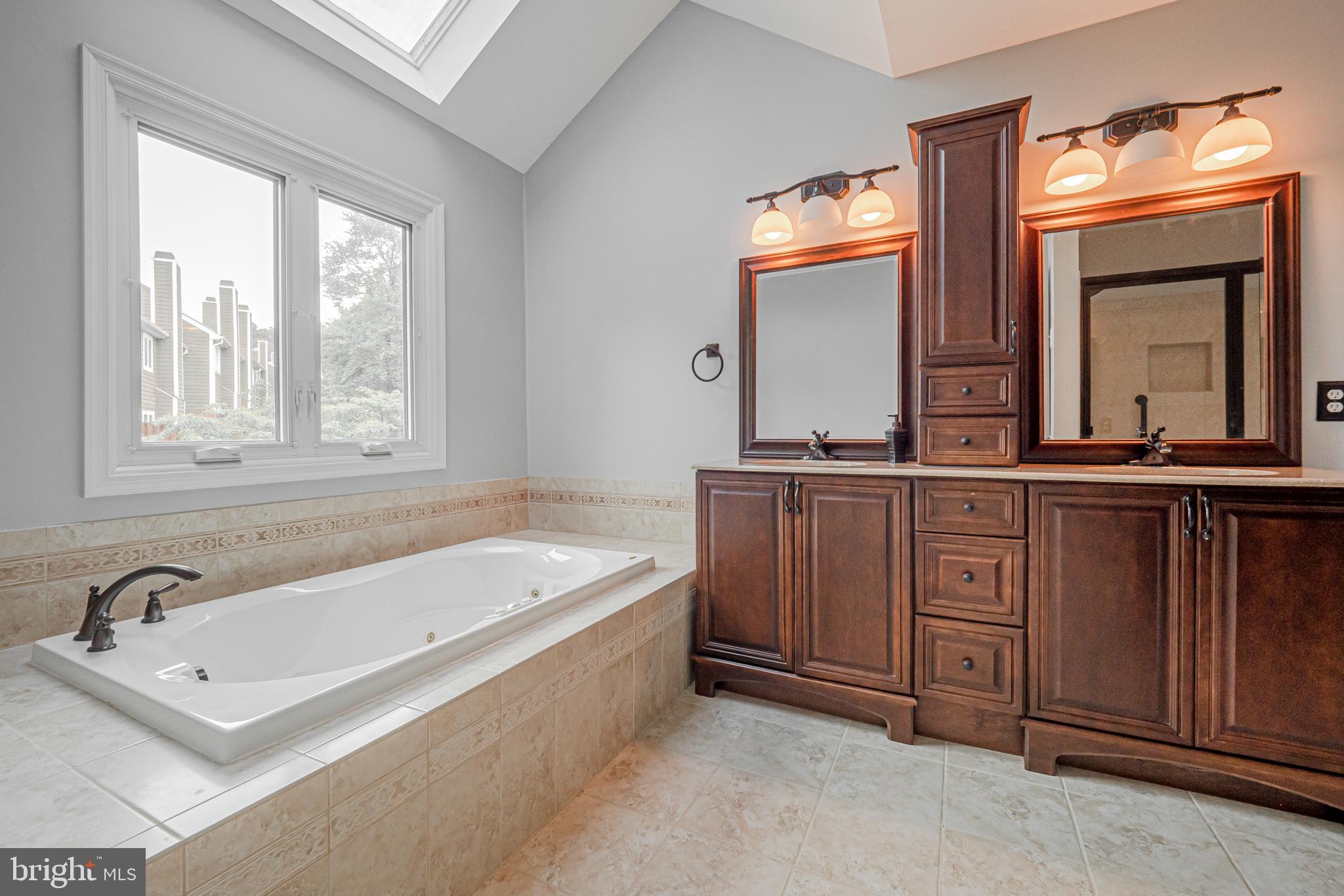 231 Fox Run Exton, PA 19341 - Photo 17 of 36 Primary Suite