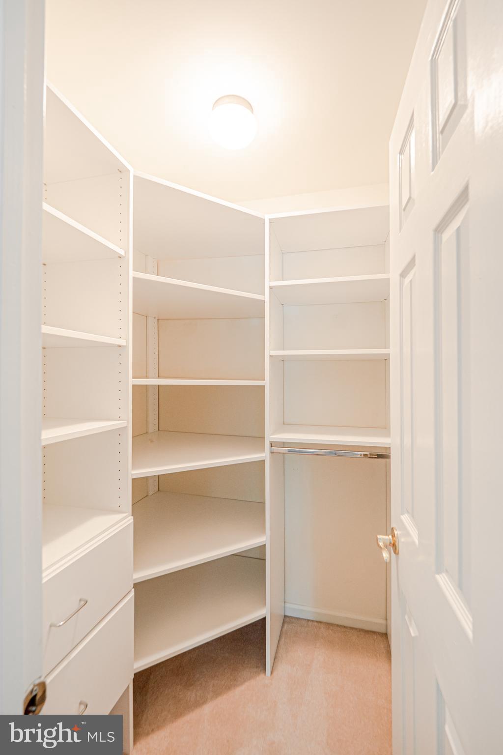 231 Fox Run Exton, PA 19341 - Photo 32 of 36 Custom Organizers
