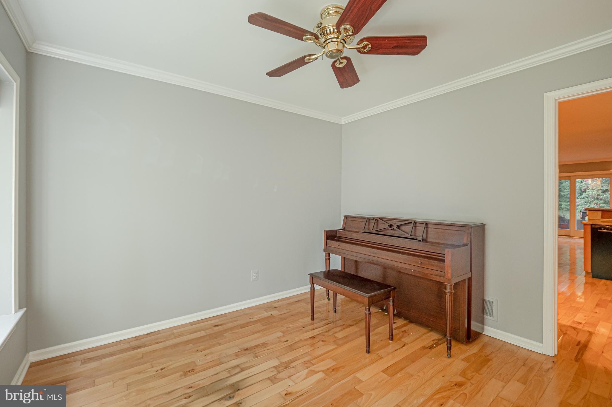 231 Fox Run Exton, PA 19341 - Photo 7 of 36 Study or Dining