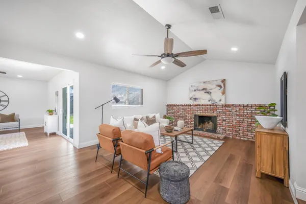 $450,000 | 1521 Stanford Avenue, Clovis, CA 93611