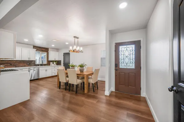 $450,000 | 1521 Stanford Avenue, Clovis, CA 93611