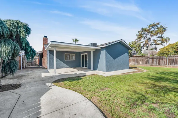 $450,000 | 1521 Stanford Avenue, Clovis, CA 93611