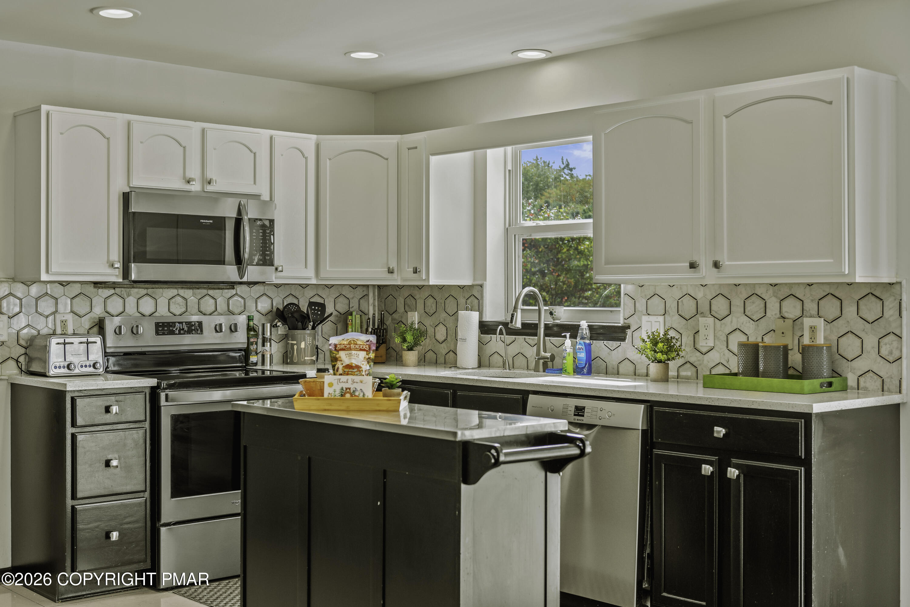 318 Mountain Top Lake Road Long Pond, PA 18334 - Photo 19 of 46 Renovated Kitchen