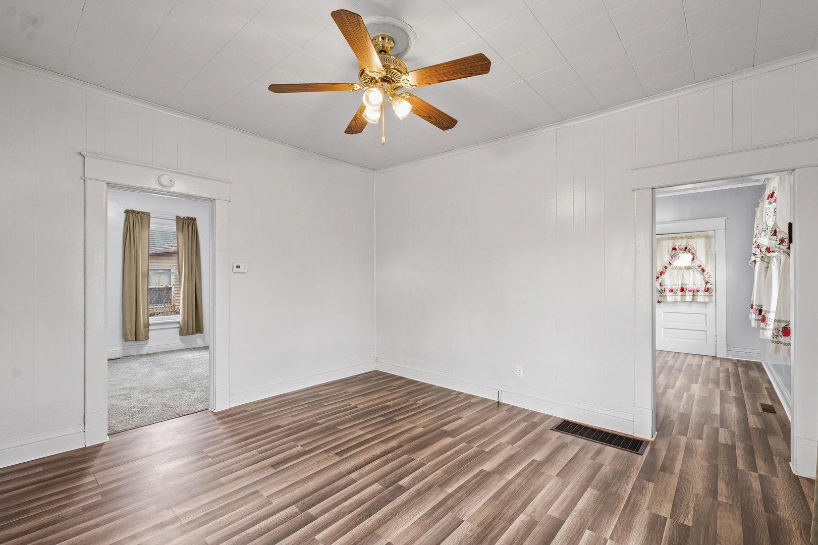 232 West William Street Bement, IL 61813 - Photo 7 of 25