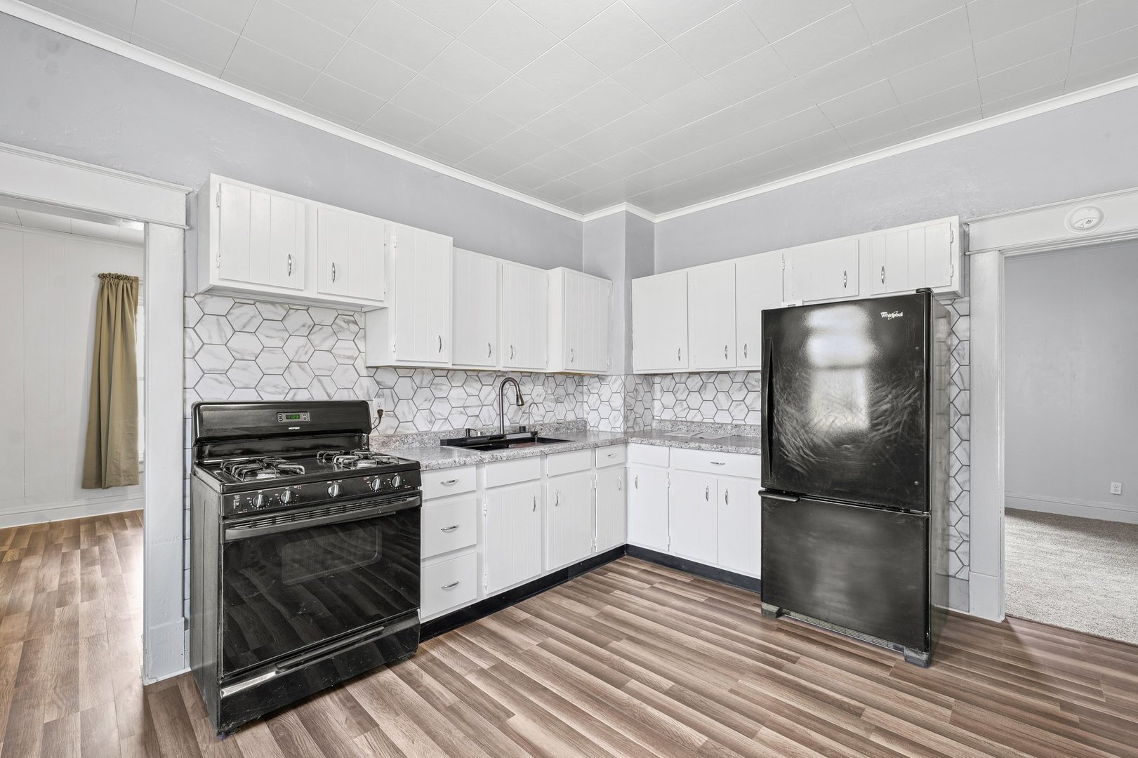 232 West William Street Bement, IL 61813 - Photo 9 of 25