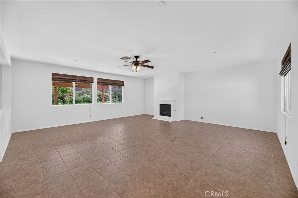 34892 Armstrong Road Winchester, CA 92596 - Photo 6 of 49 Gallery Image 6