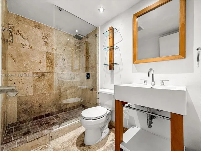 $2,200 | 520 Northeast 38th Street, Unit 9, Miami, FL 33137