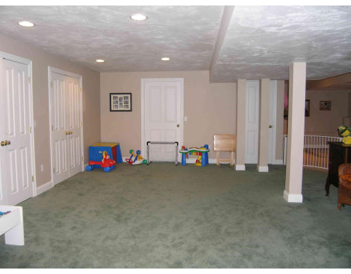 33 Glen Road Hopkinton, MA 01748 - Photo 21 of 24 Gallery Image 21