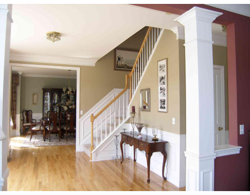 33 Glen Road Hopkinton, MA 01748 - Photo 3 of 24 Gallery Image 3