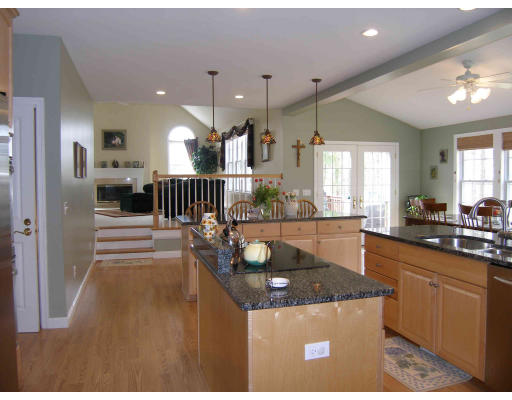 33 Glen Road Hopkinton, MA 01748 - Photo 5 of 24 Gallery Image 5