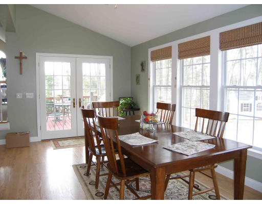 33 Glen Road Hopkinton, MA 01748 - Photo 8 of 24 Gallery Image 8