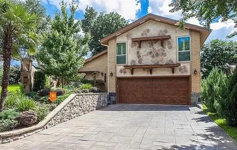 $795,000 | 16702 Village Lane, Dallas, TX 75248