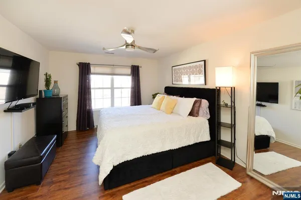 $421,000 | 20 Parkside Court, Wayne, NJ 07470