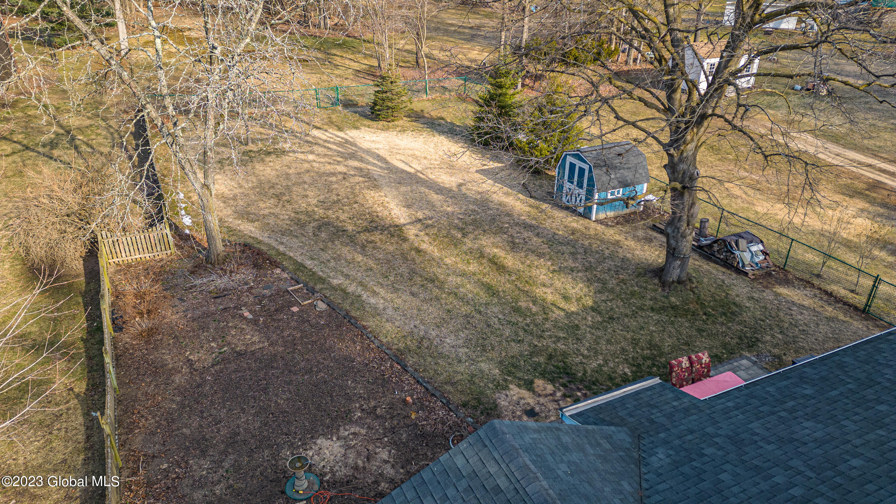 141 Gordon Road Rotterdam, NY 12306 - Photo 53 of 61 Air yard 1