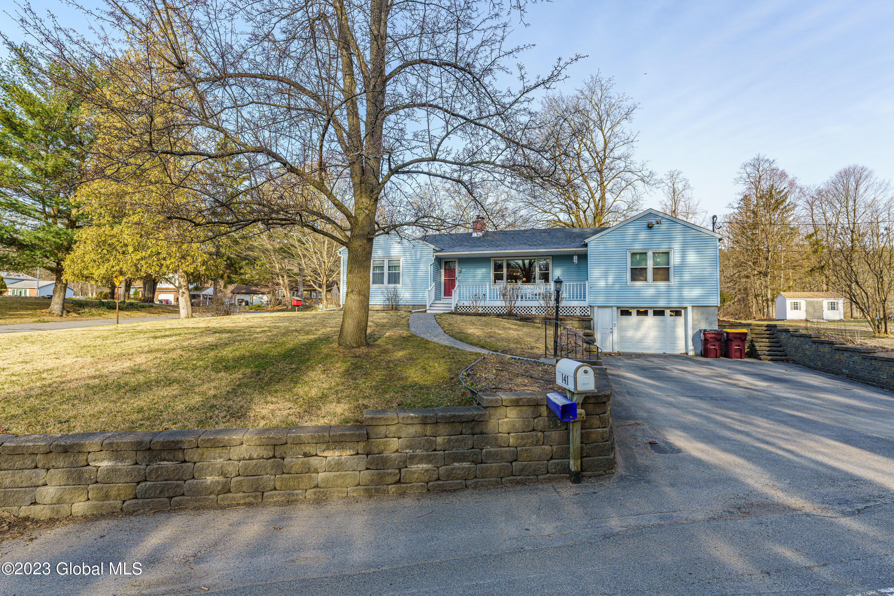 141 Gordon Road Rotterdam, NY 12306 - Photo 8 of 61 0 Front 3