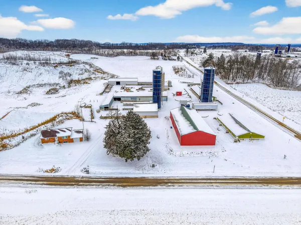 $1,600,000 | S4121 Crawford Street, Baraboo, WI 53913