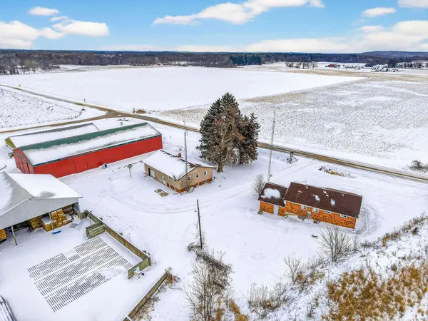 $1,600,000 | S4121 Crawford Street, Baraboo, WI 53913
