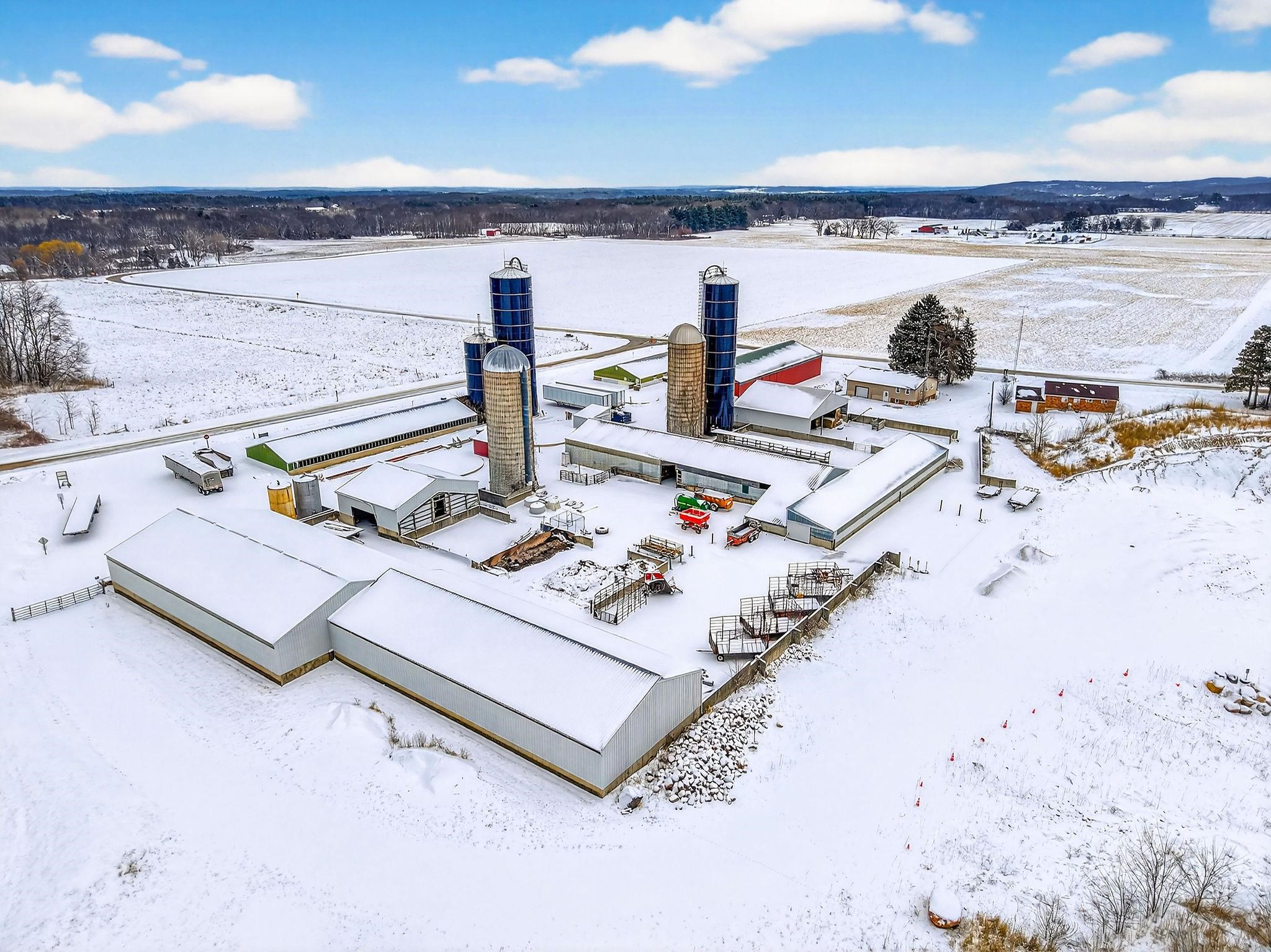 S4121 Crawford Street Baraboo, WI 53913 - Photo 40 of 48