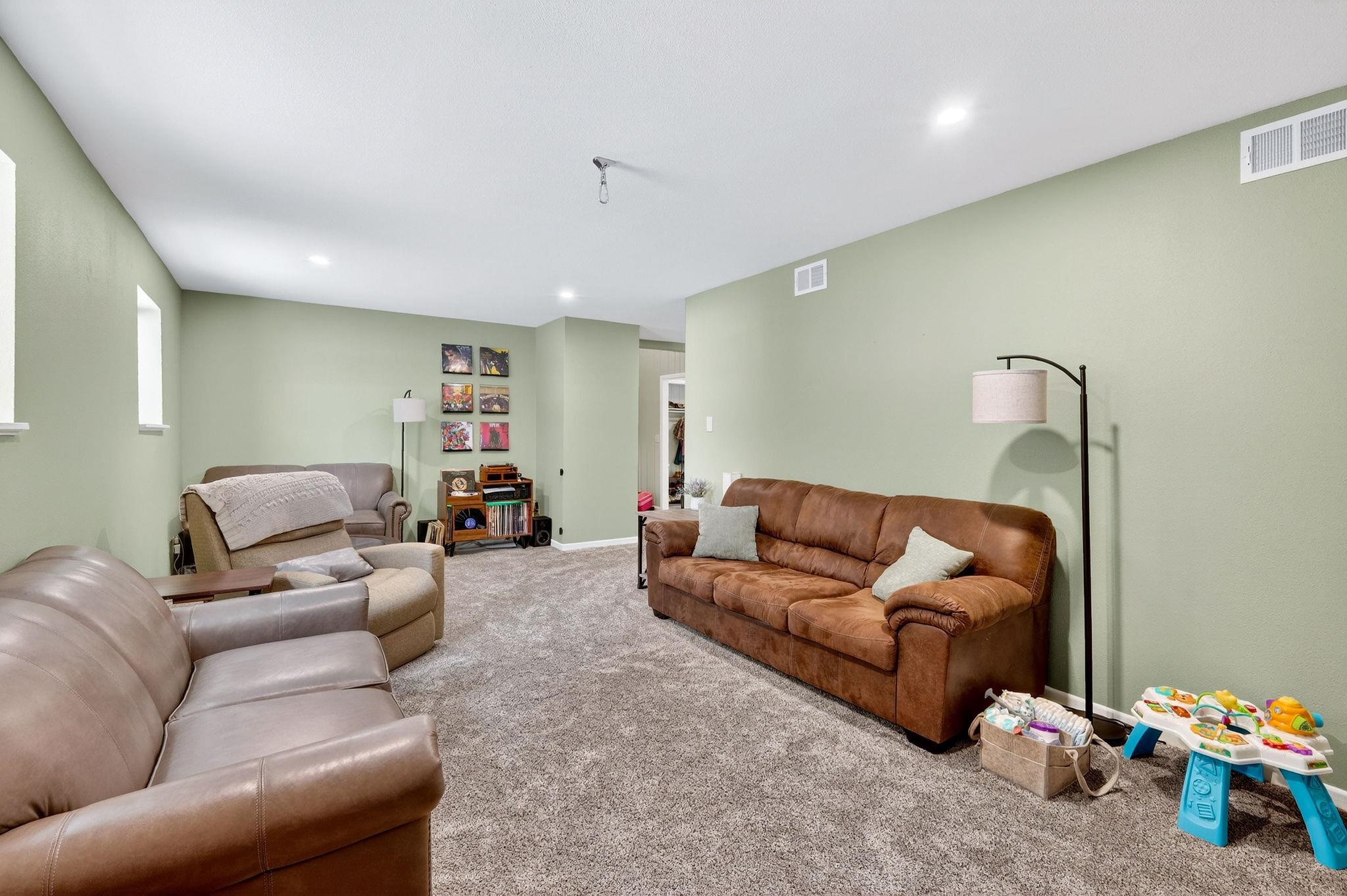 S4121 Crawford Street Baraboo, WI 53913 - Photo 4 of 48